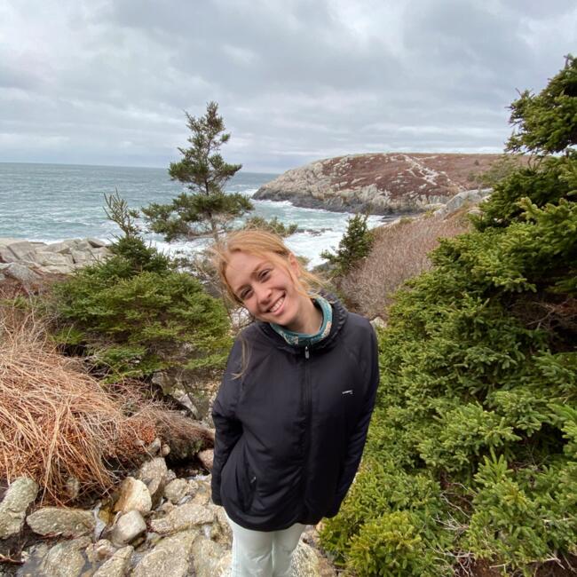 Babysitter in Halifax: Isabella