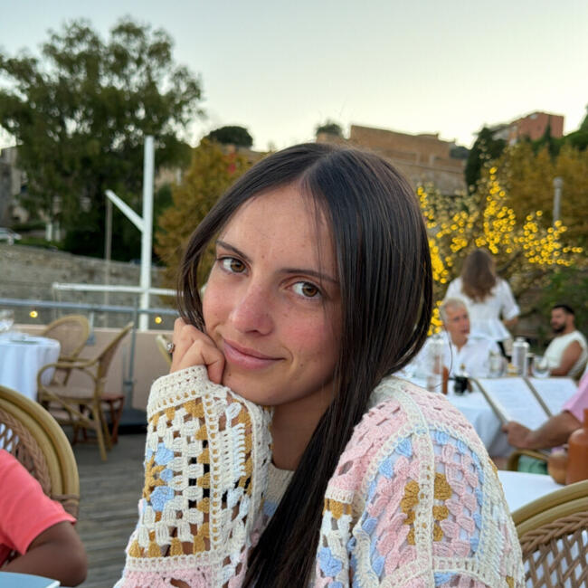 Baby-sitter à Pessac: Nina