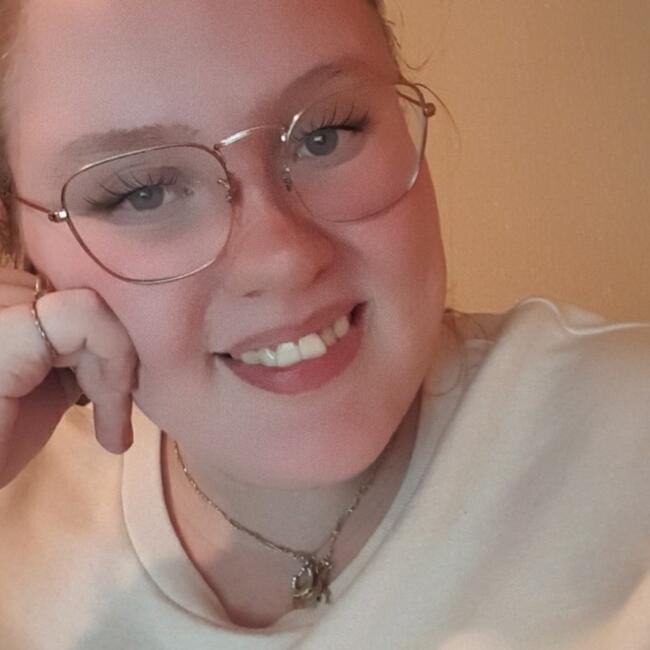 Babysitter in Avrillé: Justine