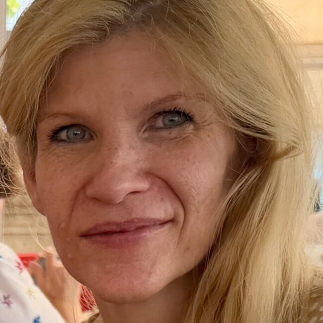 Trabajo de canguro en Aljarafe: Krisztina