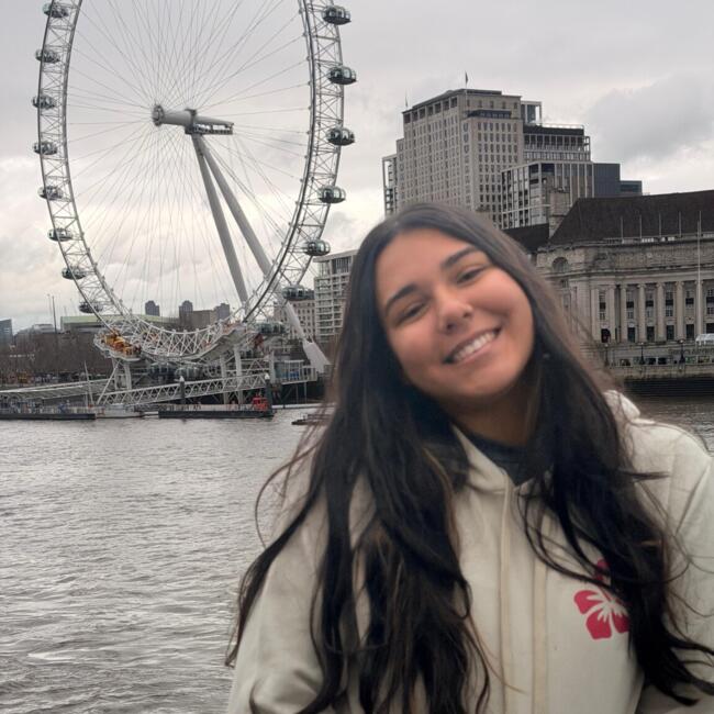 Babysitter in London: Mhaisy