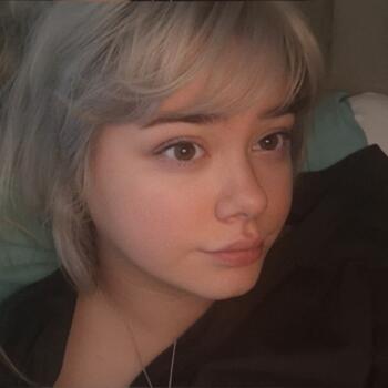 Babysitter in Newcastle: Isabella