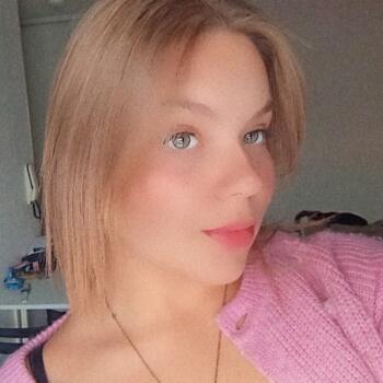 Babysitter in Dijon: Kelly