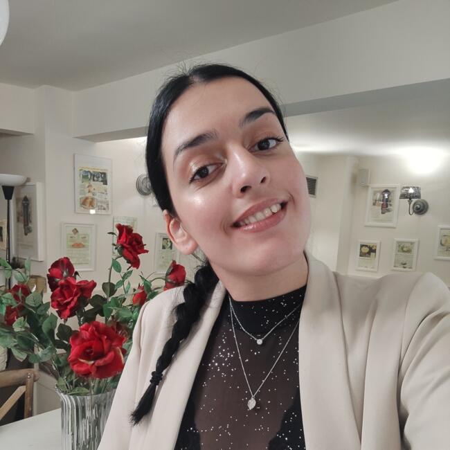 Babysitter in Thessaloniki: Δώρα