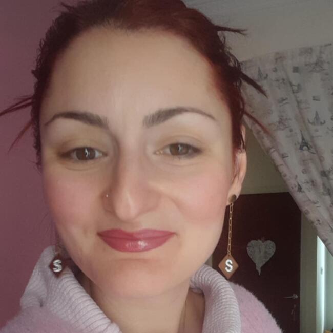 Δουλειά για babysitter στην περιοχή Πειραιάς: Stella