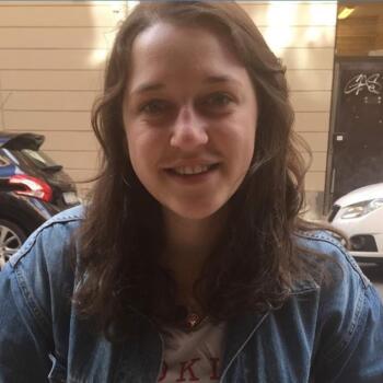 Babysitter in Chesterfield: Holly