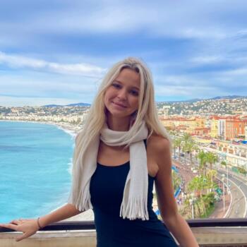 Babysitter Wien: Laura