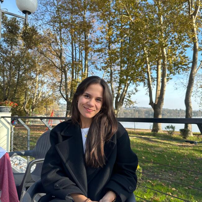 Babysitter em Odivelas: Inês