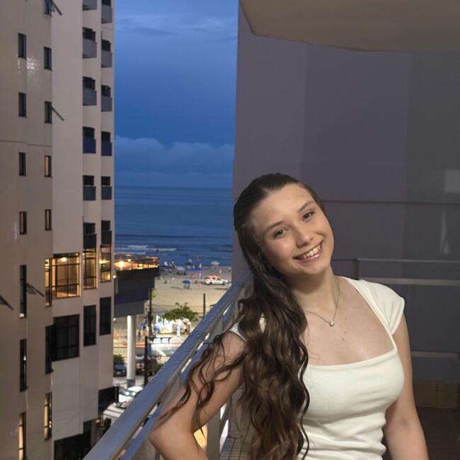 Babysitter in Viamão: Ana Carolina