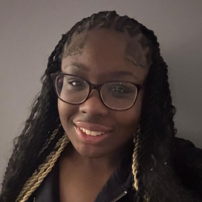 Babysitter in Sutton: Gloria