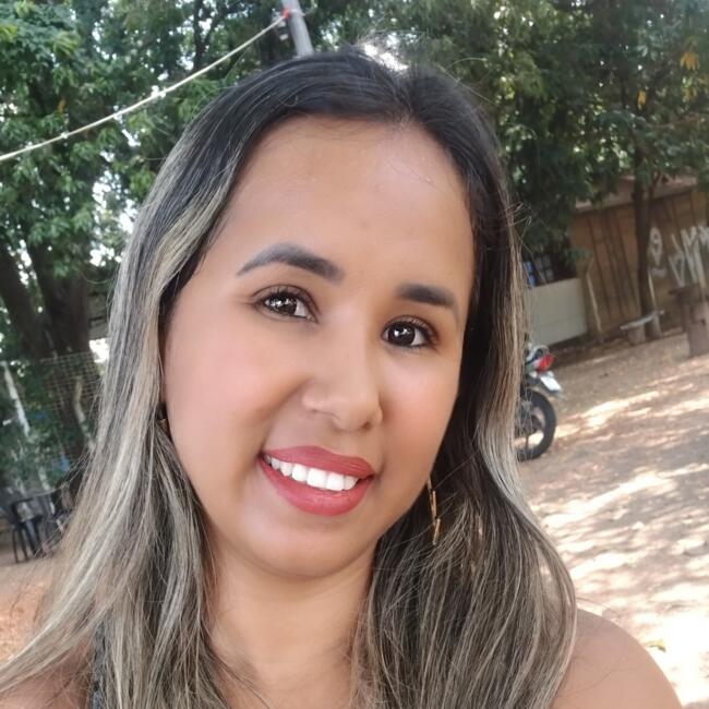 Babá em Hortolândia: Tatiane