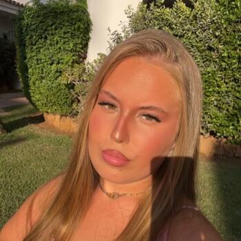 Babysitter in Montrouge: Luna