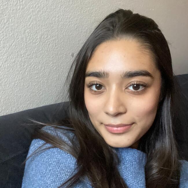 Babysitter in Murrieta: Yasamin