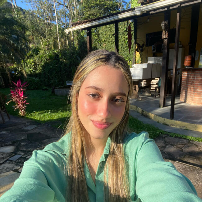 Babá em Santos: Maria Fernanda