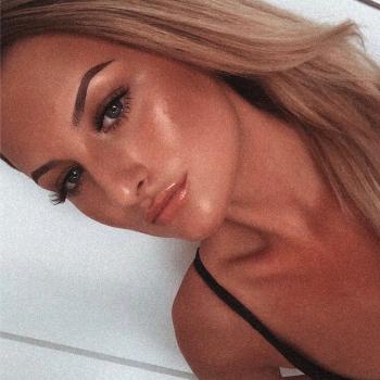 Barnvakter i Sundsvall: Elina