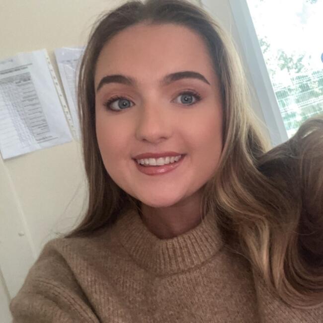 Babysitter in Dublin: Leah