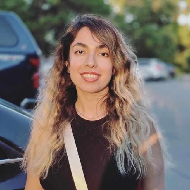 Baby-sitter in Edmonton: Mahsa