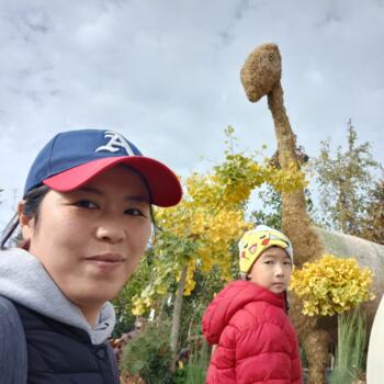 Poptávka hlídání dětí v Praha: poptávka hlídání dětí 혜미