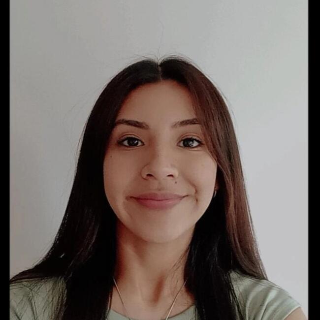 Babysitter in Buenos Aires: Tiziana Yasmín Cabana