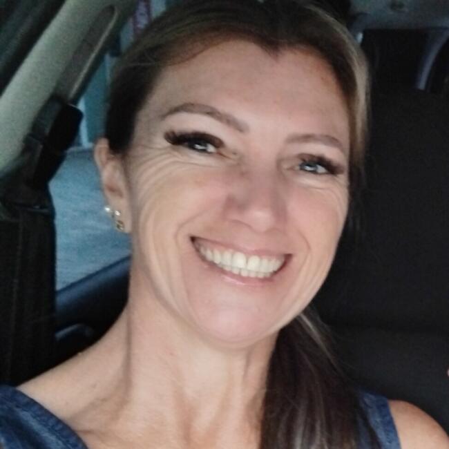 Babysitter in Itapema: Simone