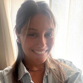 Babysitter in El Tesoro: Abril