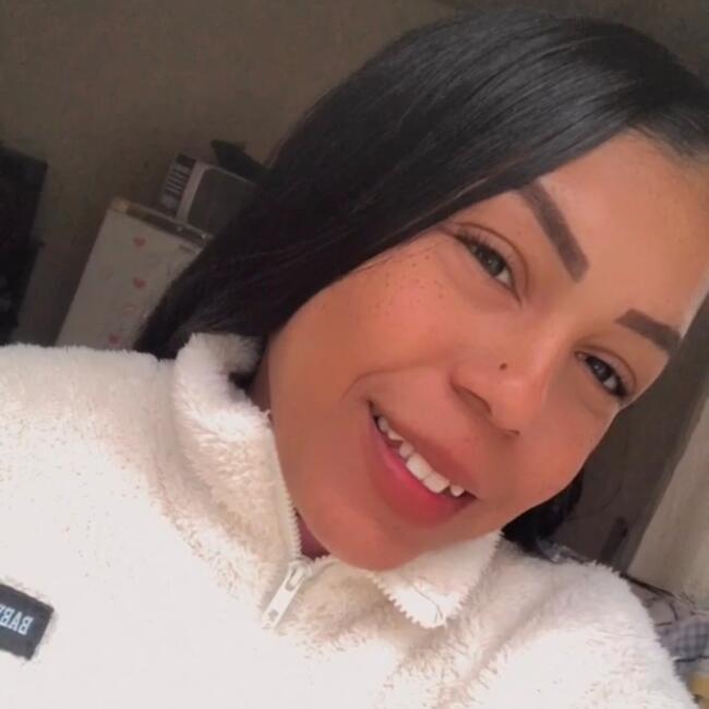 Babysitter in Itapecerica da Serra: Quesia