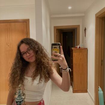 Babysitter in Setúbal: Mariana