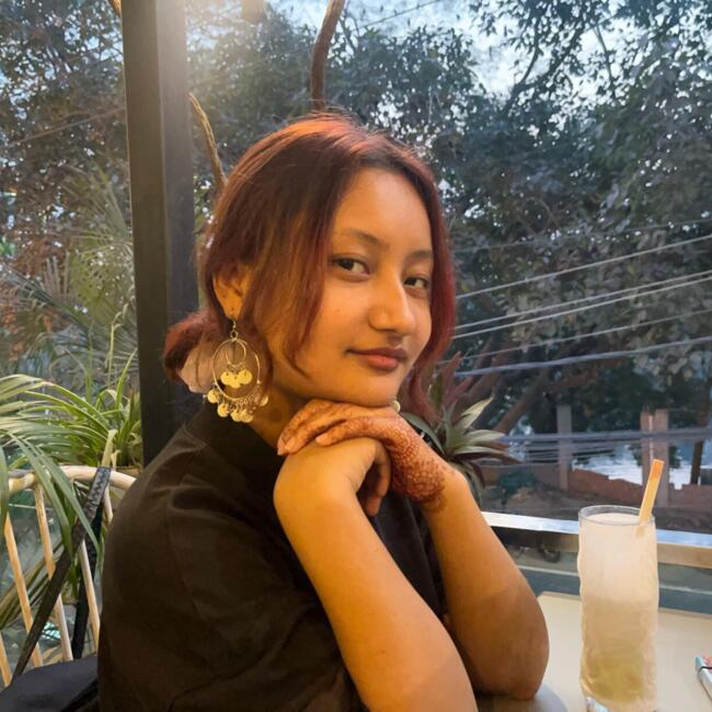 गुवाहाटी में बेबीसिटर: Priya
