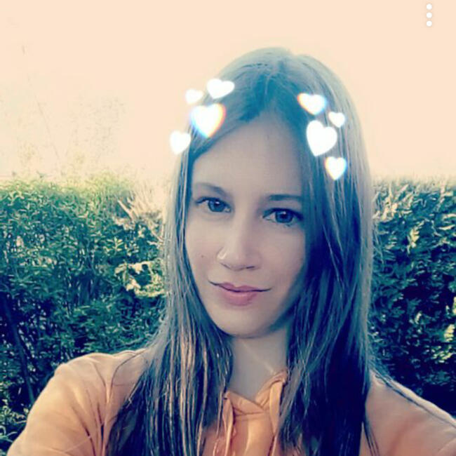 Bébiszitter Szeged területén: Barbie