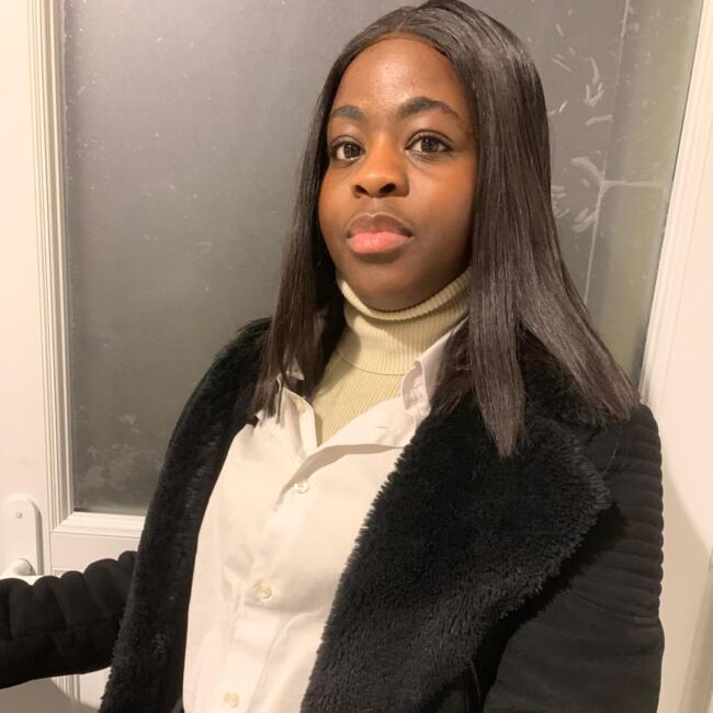 Babysitter in Tours: Tania