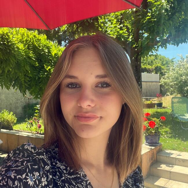 Babysitter in Chavagnes-en-Paillers: Lilas