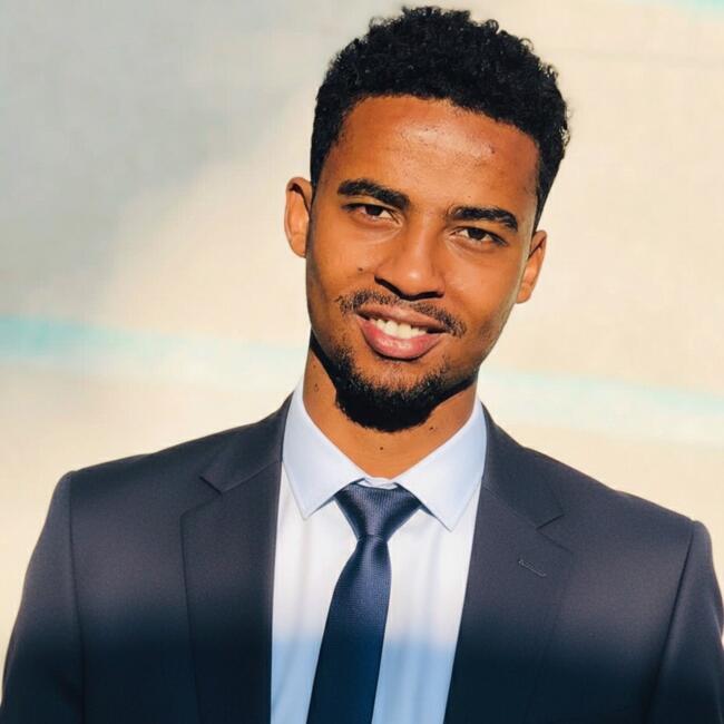 Babysitter in Naples: Nahom