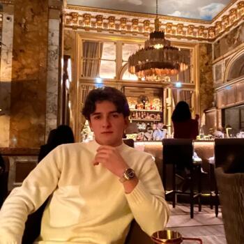 Babysitter in Brides-les-Bains: Alexandre