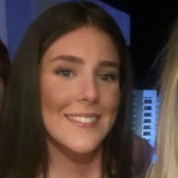 Babysitter in Manchester: Annie