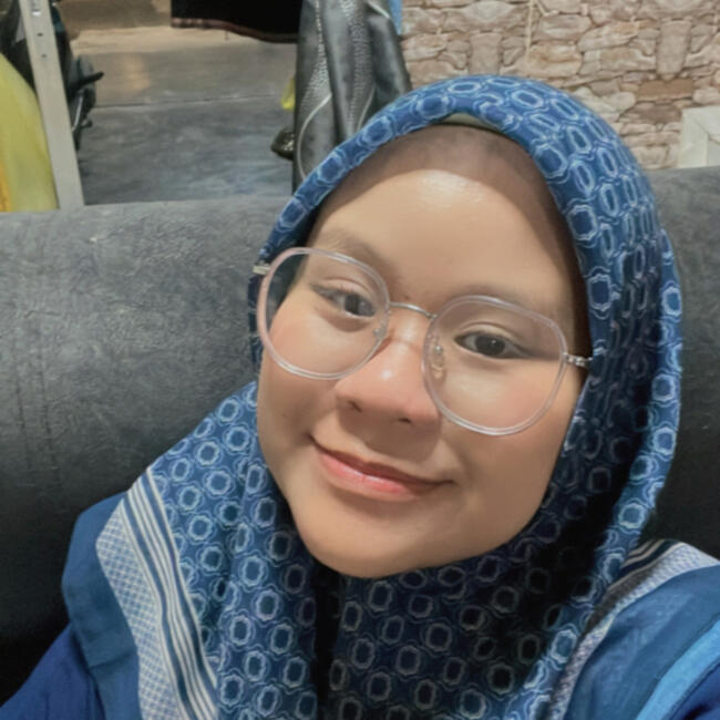 Kerja pengasuh di Pasir Gudang: Iris