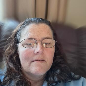 Babysitter in Mount Gambier: Sharon