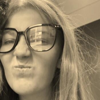 Babysitter in Quimper: Coline