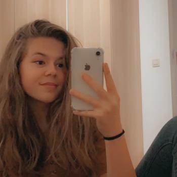 Opiekunka do dziecka w Tournai: Laurine