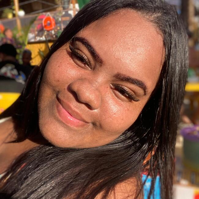 Babá em São Luís: Karla