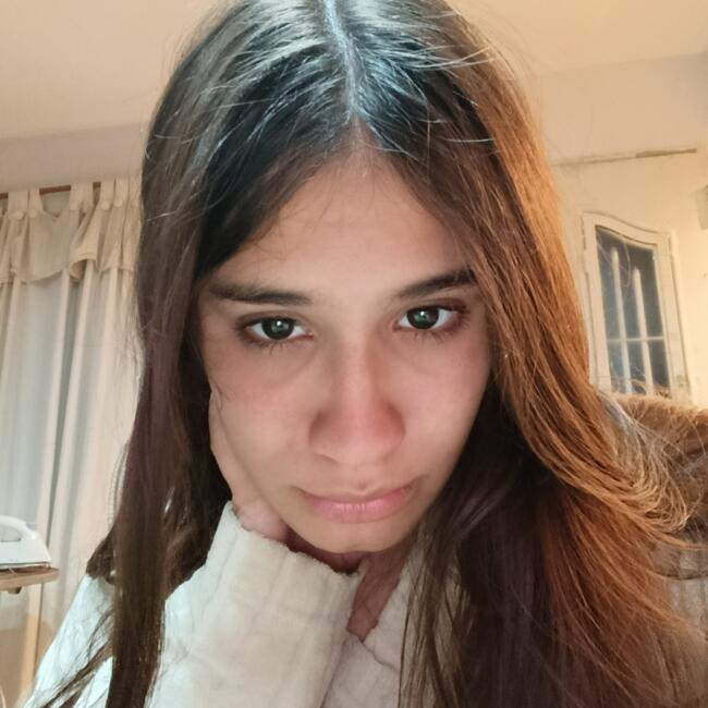 Niñera en Morón: Agustina