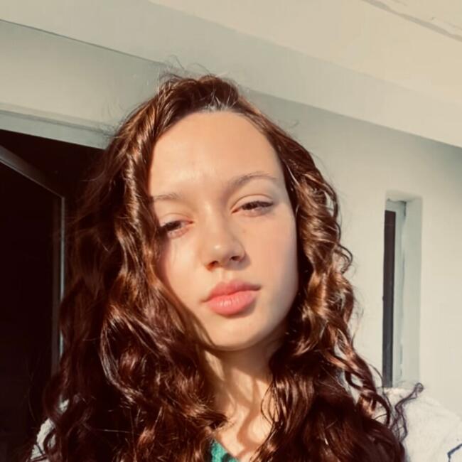 Babysitter in Sintra: Carolina