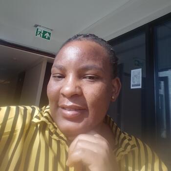 Babysitter Amsterdam: Nakyobe