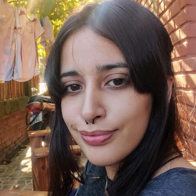 Babysitter in San Juan: Emma