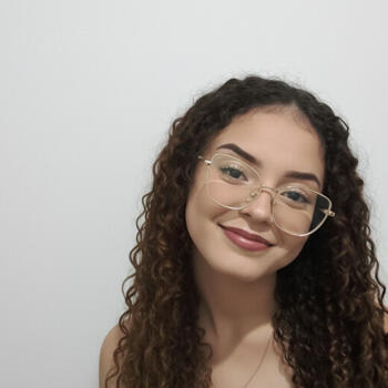 Babá Brasília: Graziela Trindade