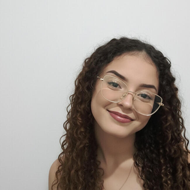 Babysitter in Brasília: Graziela Trindade