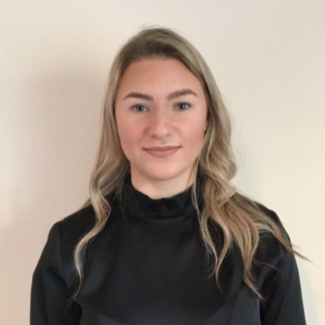 Baby-sitter in Toronto: Bernadette