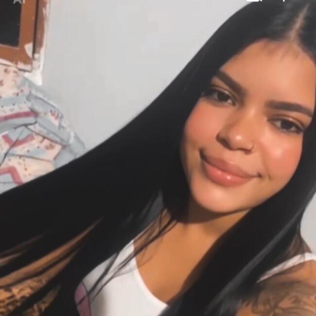 Babysitter in Contagem: Taiane