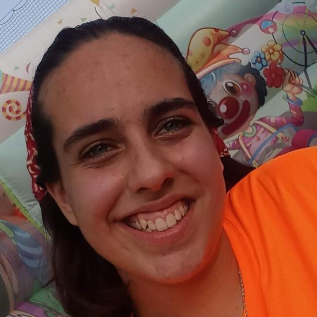 Babysitter in Porto: Sara