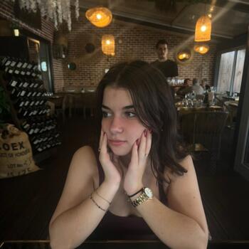 Babysitter Pernes-les-Fontaines: Eva