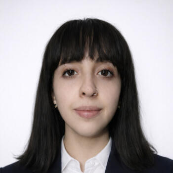 Niñera Canelones: Nadya